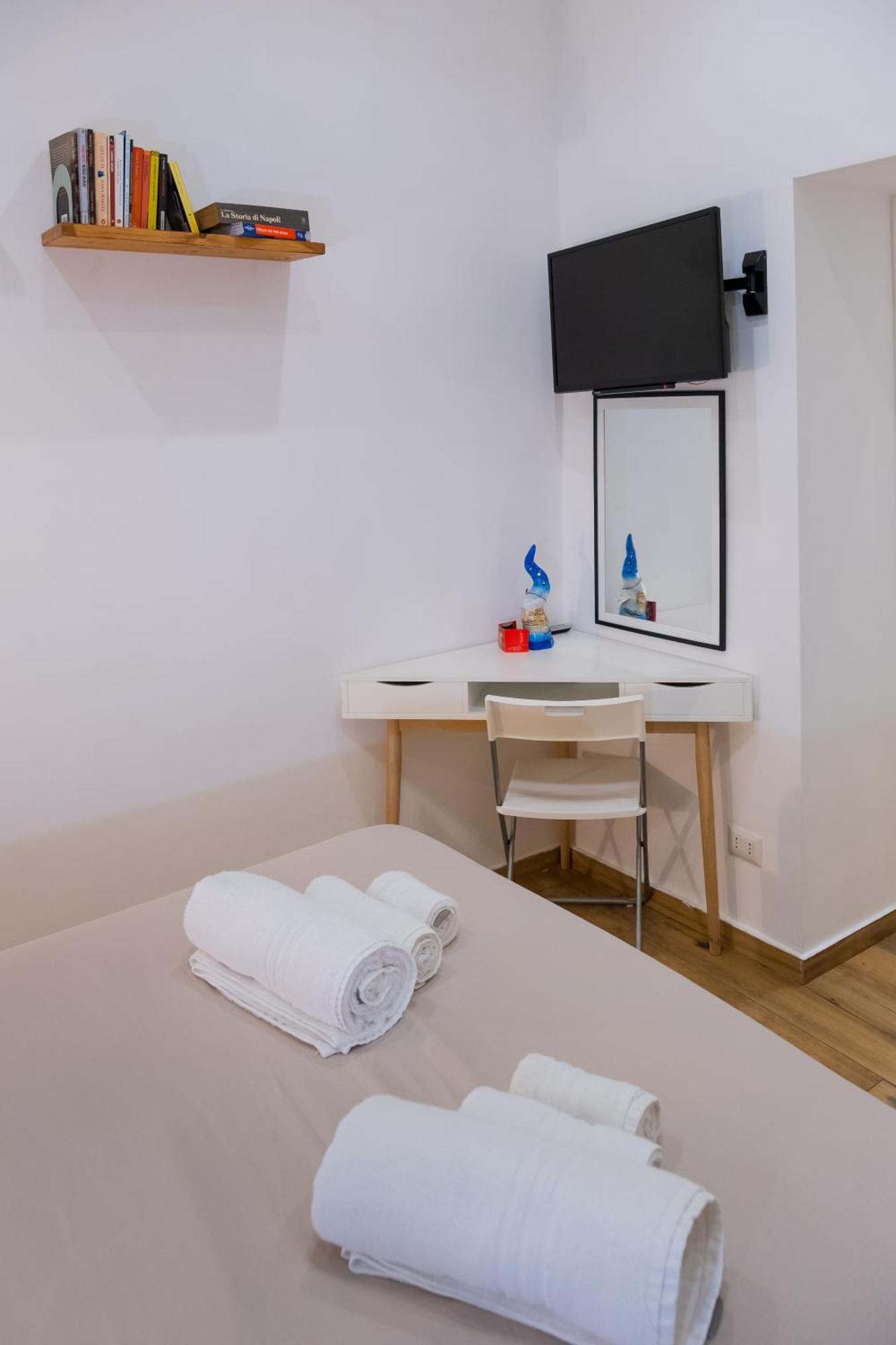 Colibri A Piazza Dante Apartment Naples Exterior photo